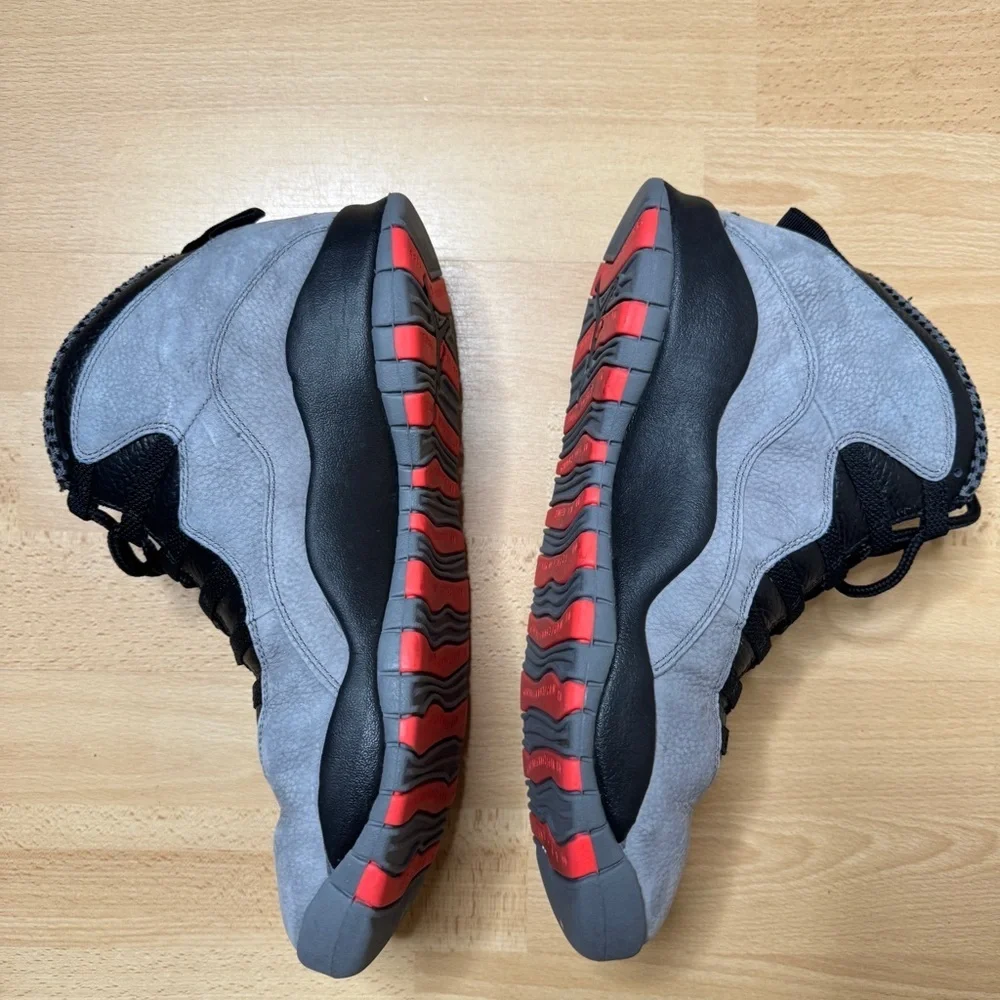 Air Jordan Sneaker Mens 11.5 Gray Black Retro 'Cool Grey' Air Jordan Collection